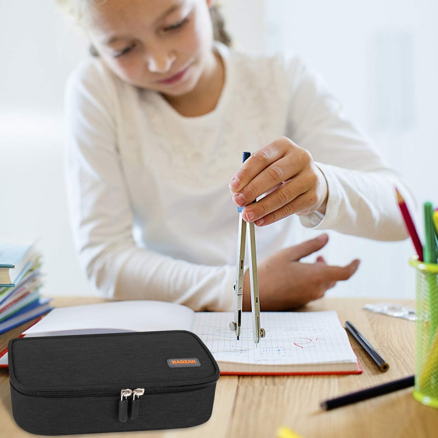 Big Capacity Pencil Case, Oxford Cloth Pencil Bag Storage Pouch Pen Pencil Marker Stationery Bag Holder for Middle College and Office, Idea Gift for Back to School Season - Black